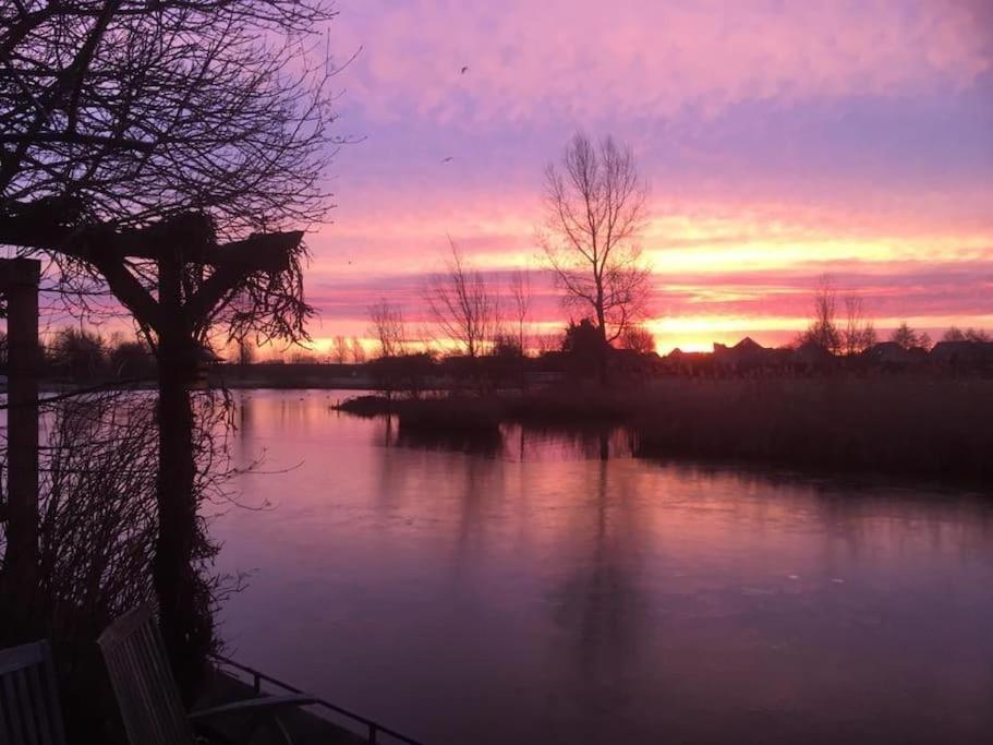 Вілла Gezellige Pipo Met Grote Schommel Aan Het Water Медемблік Екстер'єр фото