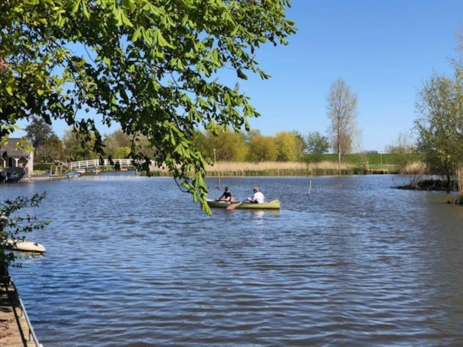 Вілла Gezellige Pipo Met Grote Schommel Aan Het Water Медемблік Екстер'єр фото